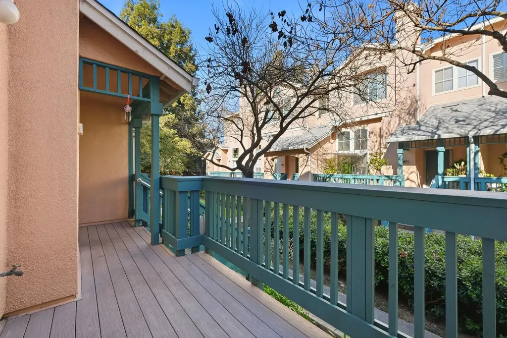 38860 Garibaldi Common Fremont CA 94536