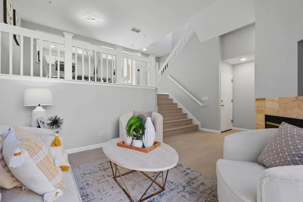 38860 Garibaldi Common Fremont CA 94536