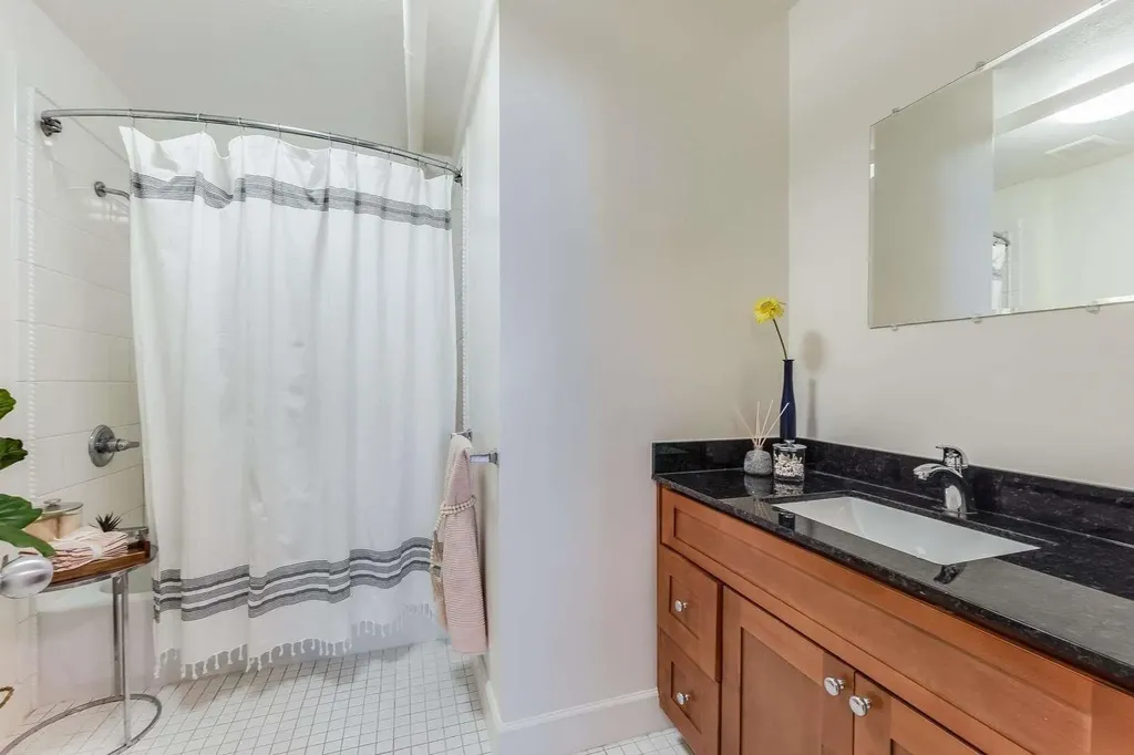 2842 Adeline Street Oakland CA 94608