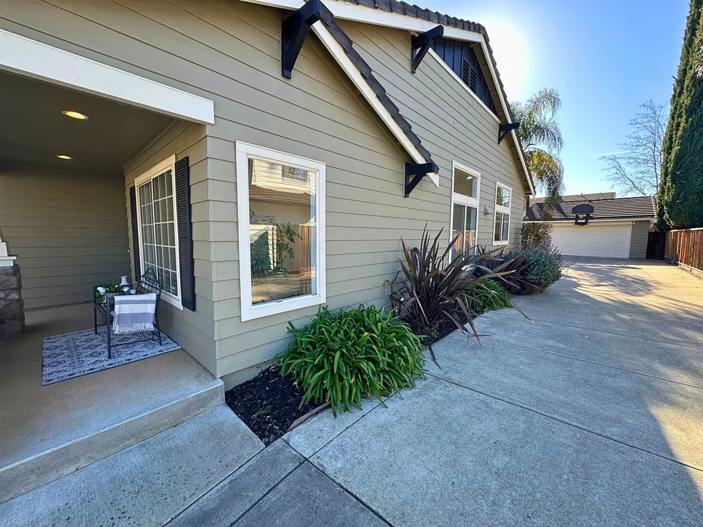 3075 Shiles Loop Brentwood CA 94513