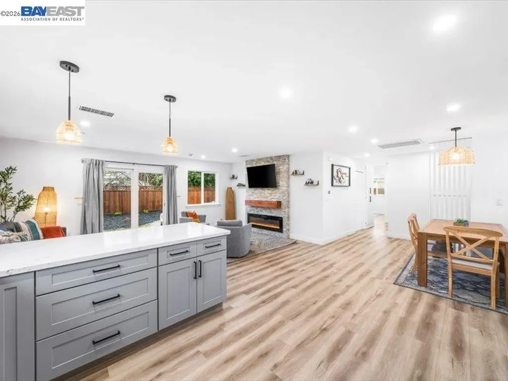 1556 Wagoner Drive Livermore CA 94550