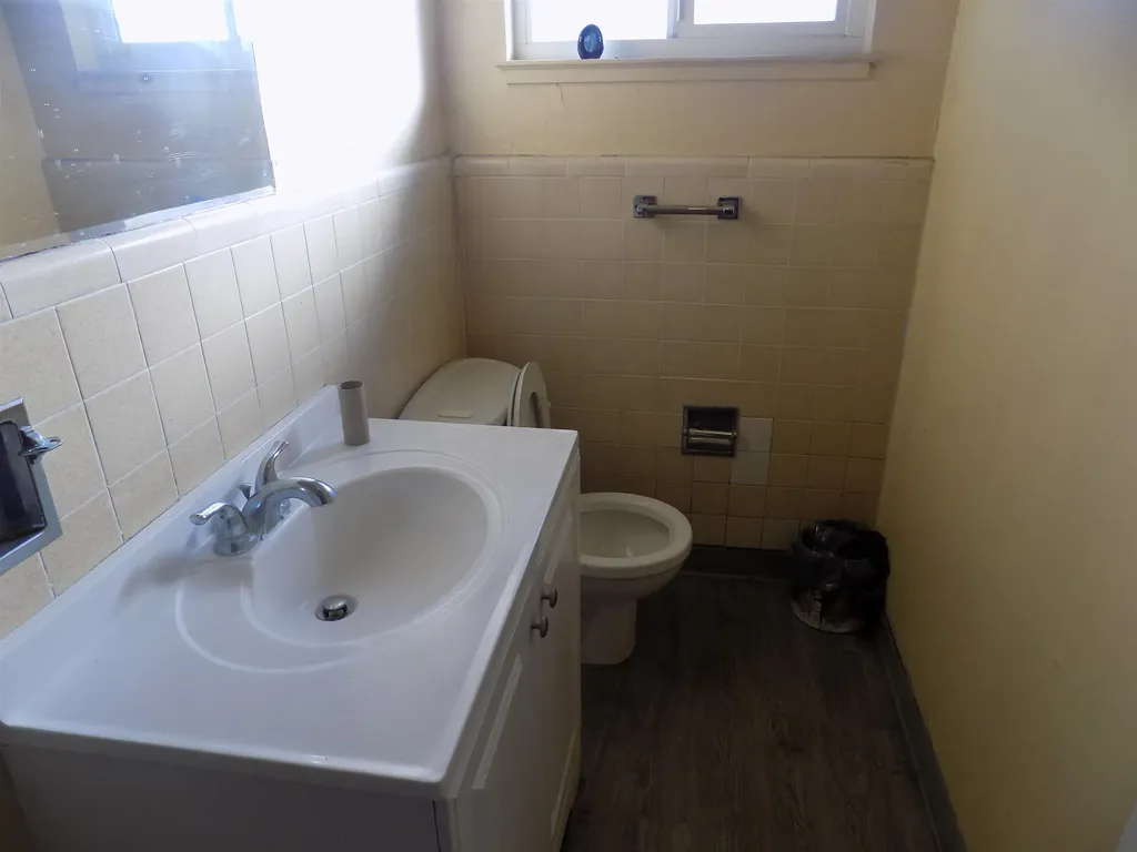 4201 West Street Oakland CA 94608