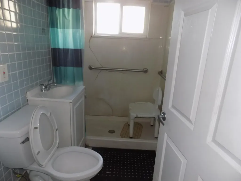 4201 West Street Oakland CA 94608