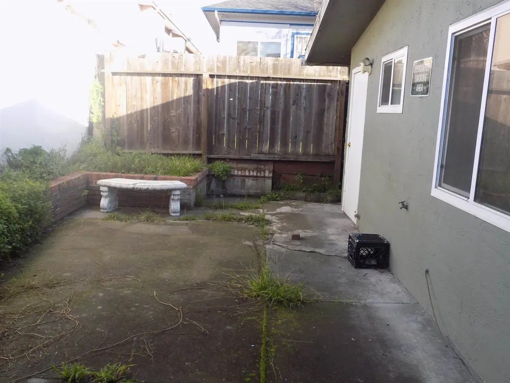 4201 West Street Oakland CA 94608