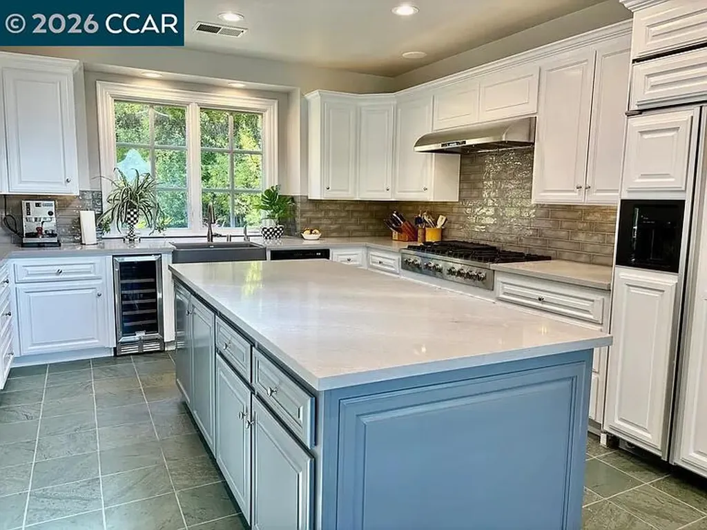 39 Orinda View Orinda CA 94563