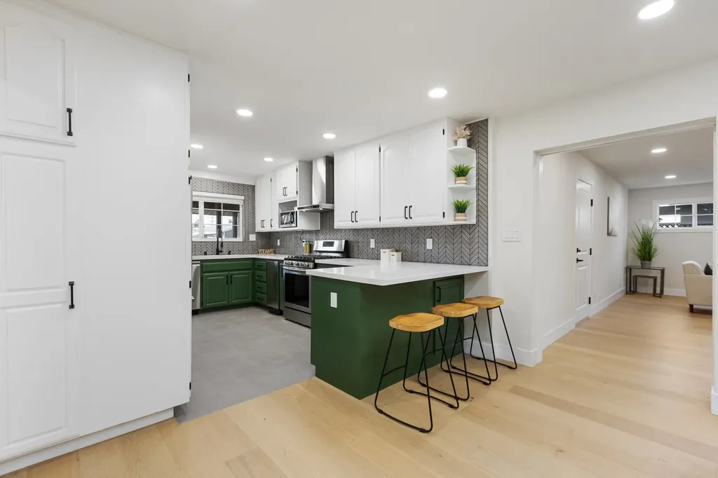 38952 Emrol Avenue Fremont CA 94536