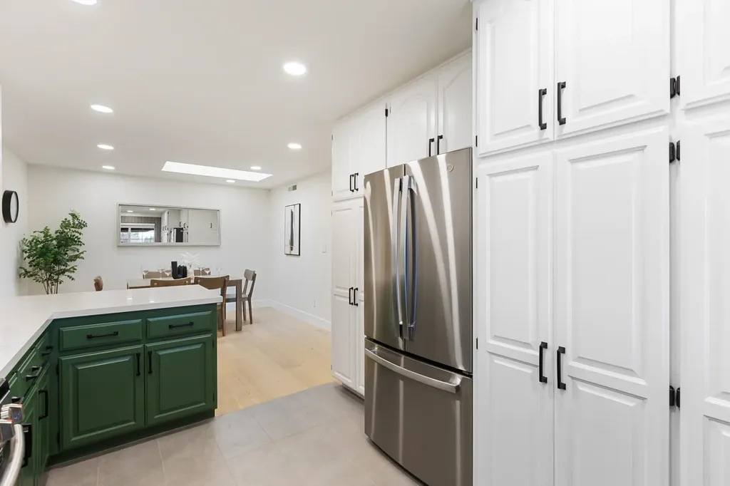 38952 Emrol Avenue Fremont CA 94536