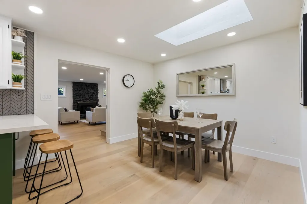 38952 Emrol Avenue Fremont CA 94536