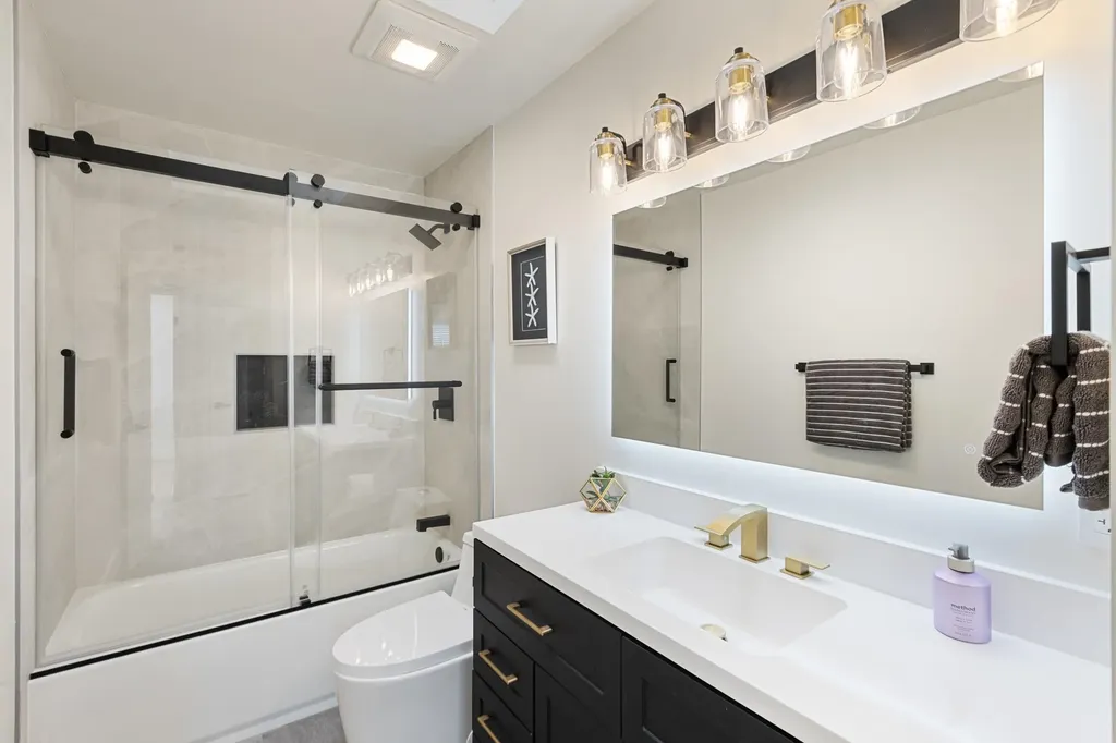 38952 Emrol Avenue Fremont CA 94536