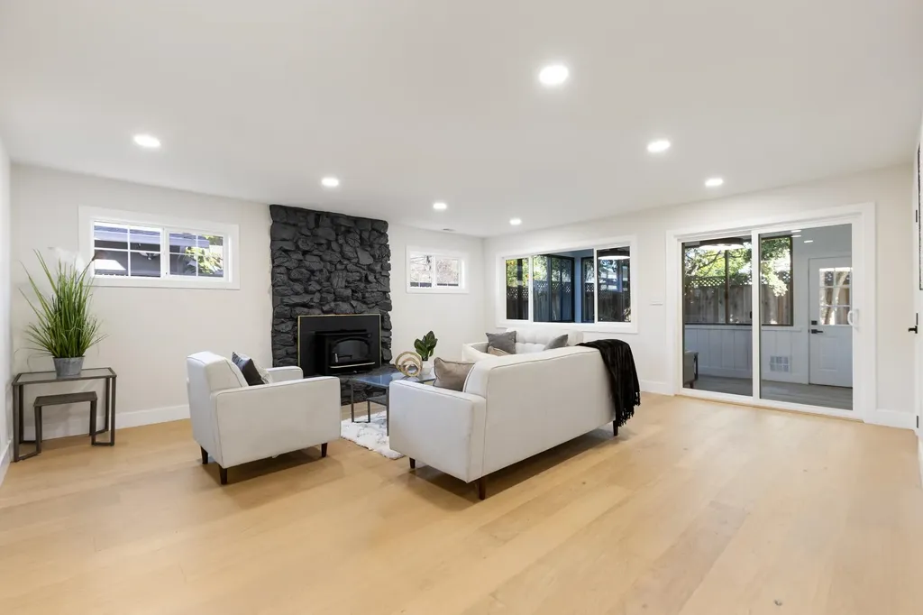 38952 Emrol Avenue Fremont CA 94536