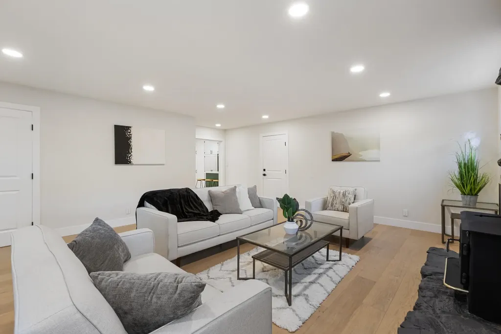 38952 Emrol Avenue Fremont CA 94536