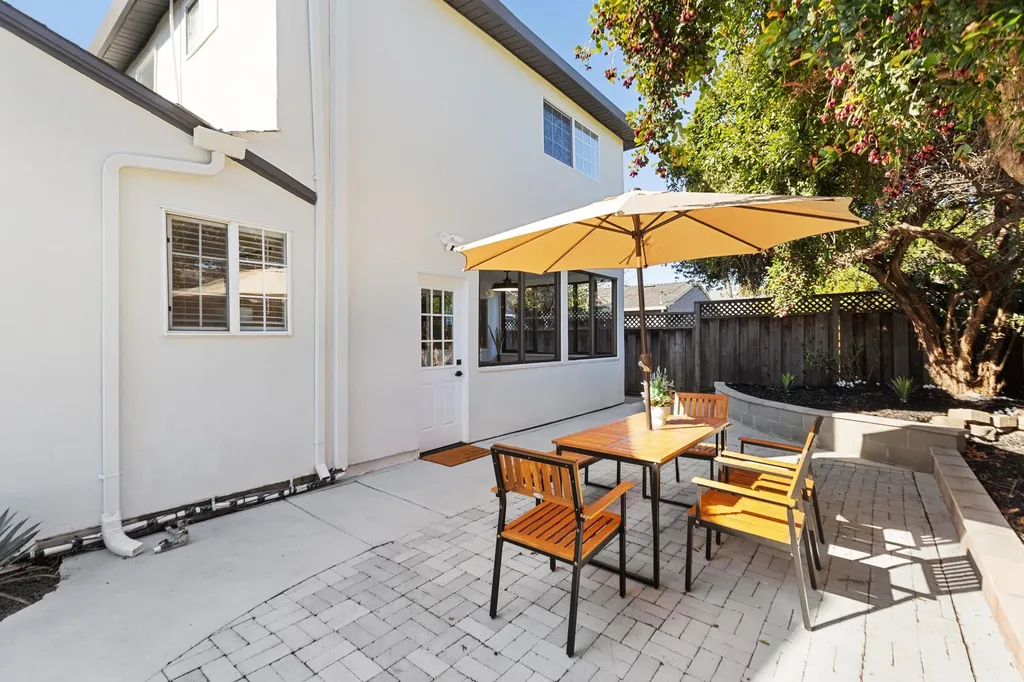 38952 Emrol Avenue Fremont CA 94536