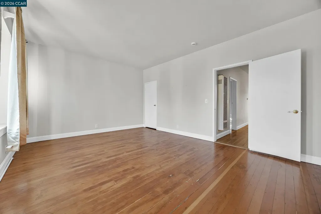 1923 West Street Oakland CA 94612