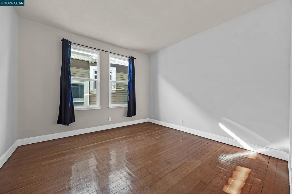 1923 West Street Oakland CA 94612