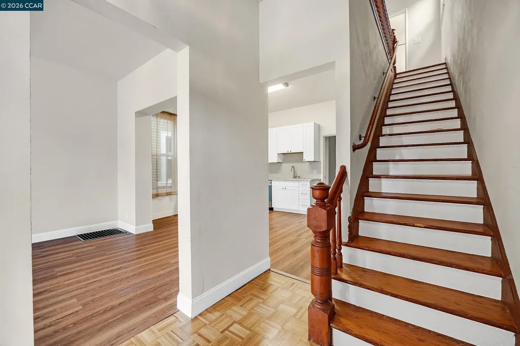 1923 West Street Oakland CA 94612