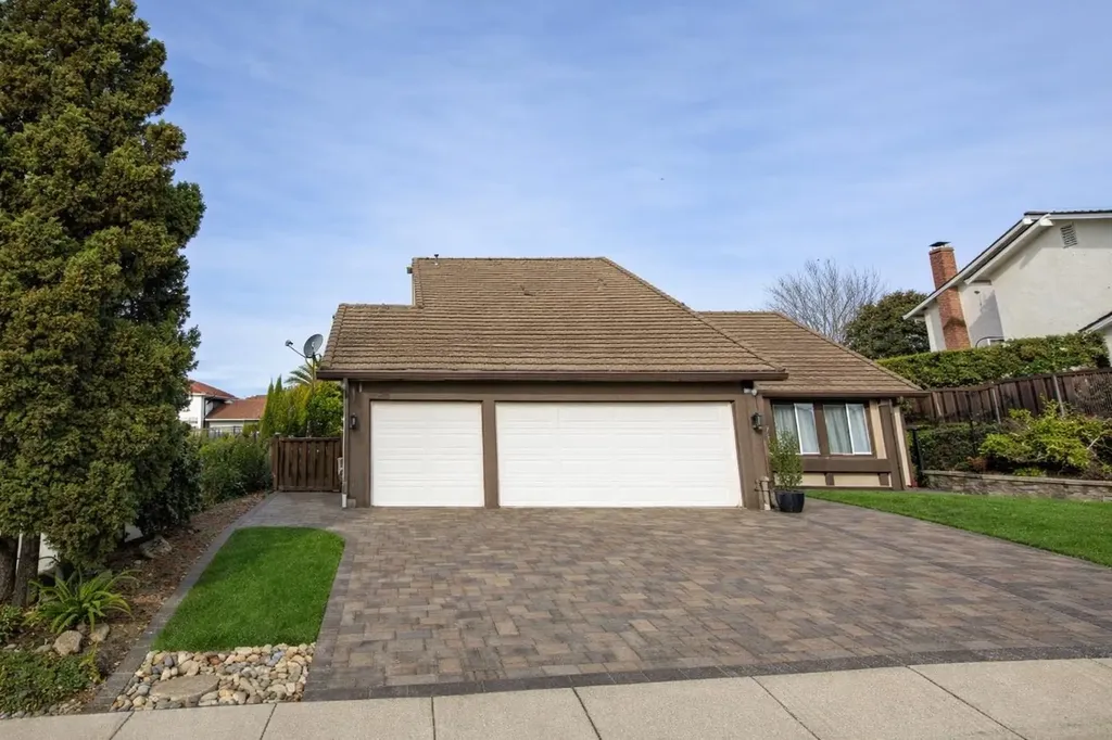 5980 Skyfarm Drive Castro Valley CA 94552