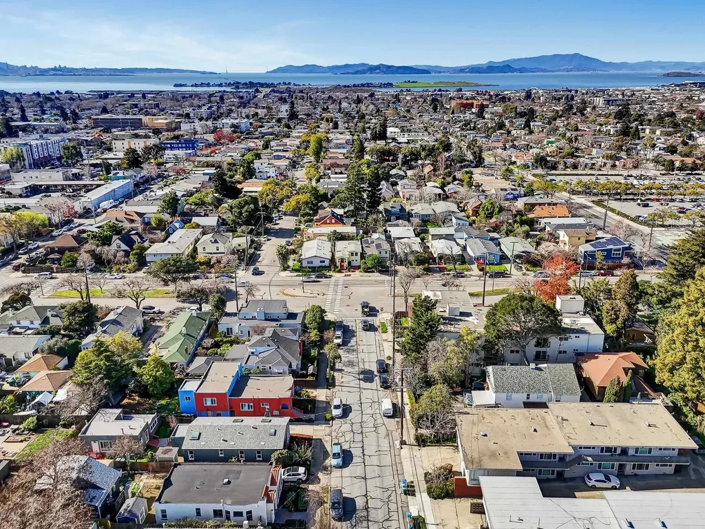 1512 Hearst Avenue Berkeley CA 94703