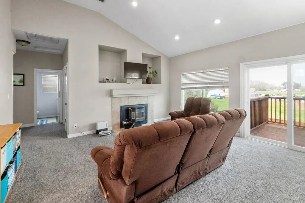 4043 Regatta Drive Discovery Bay CA 94505