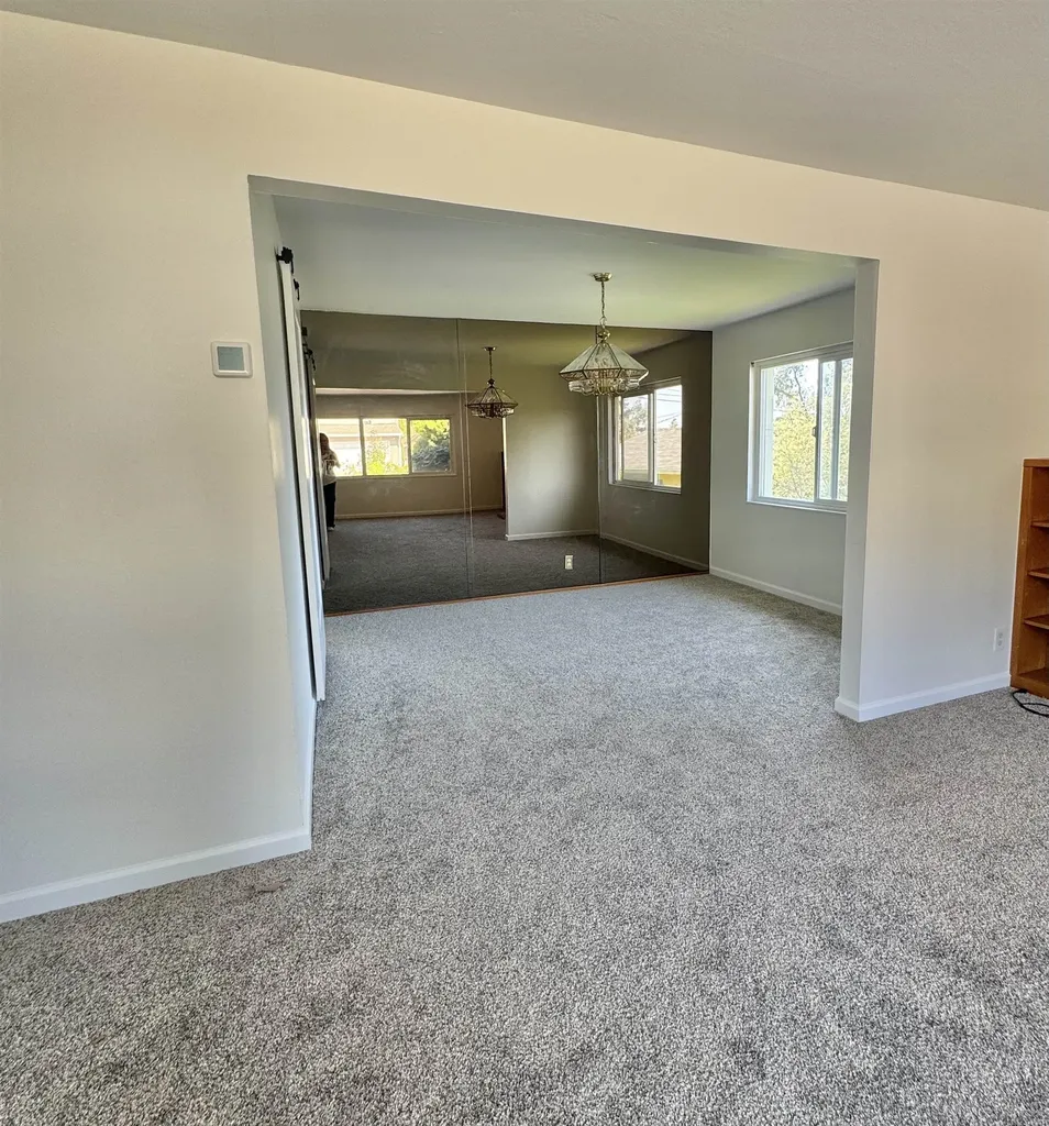 8491 Ney Avenue Oakland CA 94605