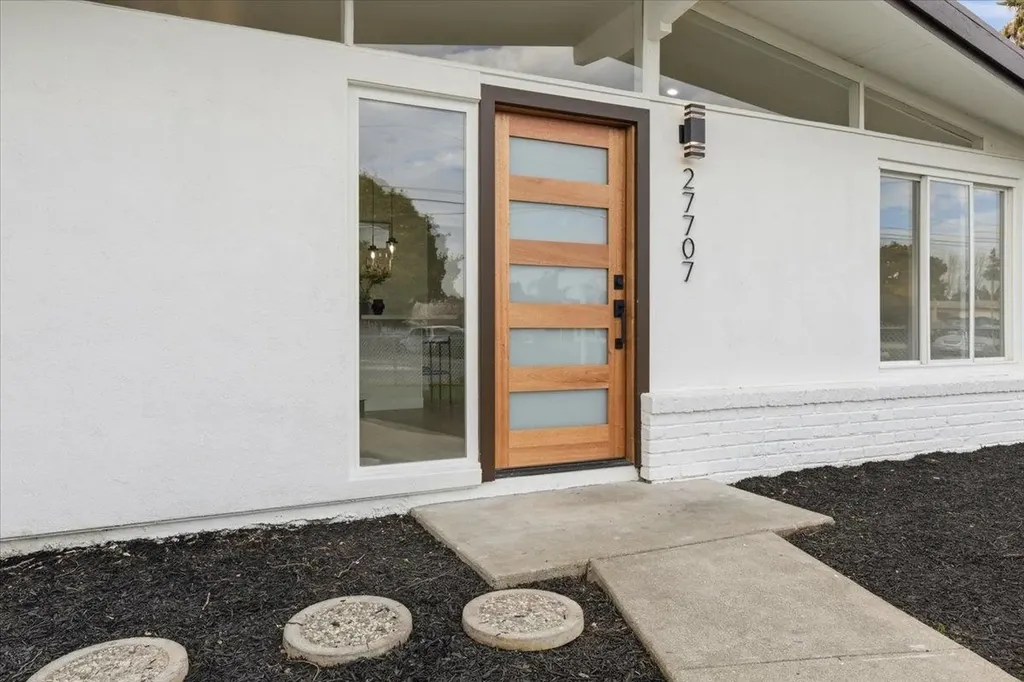 27707 La Porte Avenue Hayward CA 94545