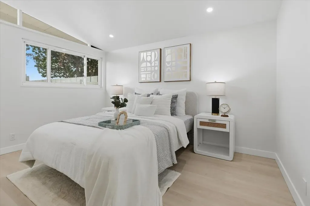 27707 La Porte Avenue Hayward CA 94545