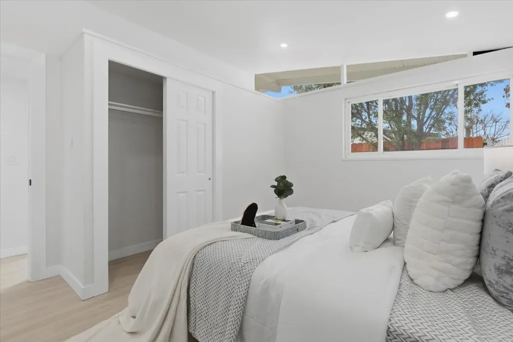 27707 La Porte Avenue Hayward CA 94545