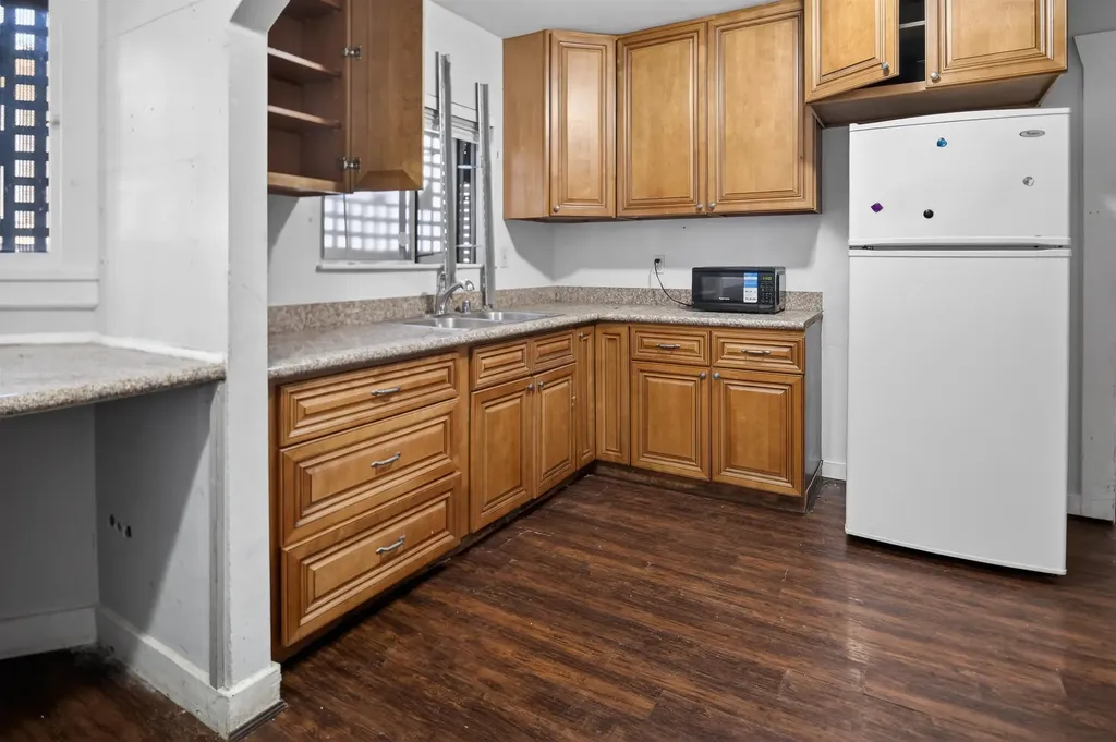 2407 66th Avenue Oakland CA 94605