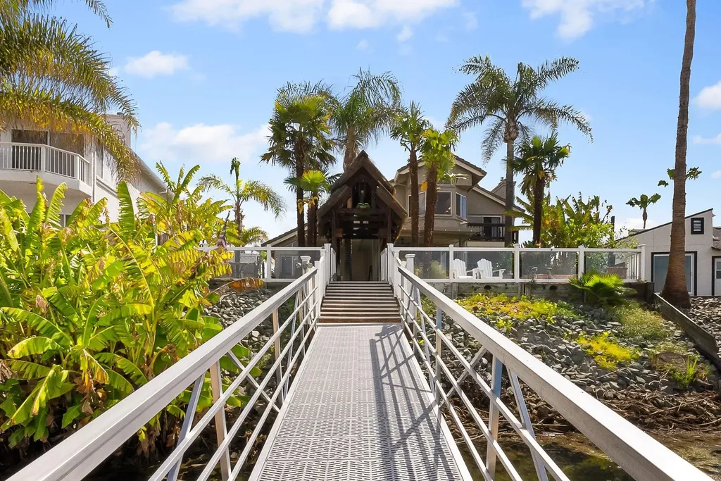 5090 Double Point Way Discovery Bay CA 94505