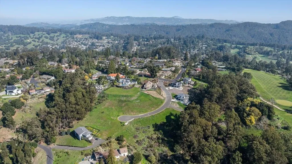 6 Turner Court Oakland CA 94605
