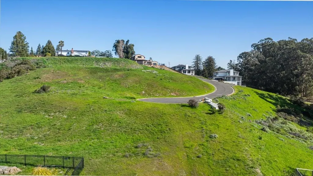 6 Turner Court Oakland CA 94605