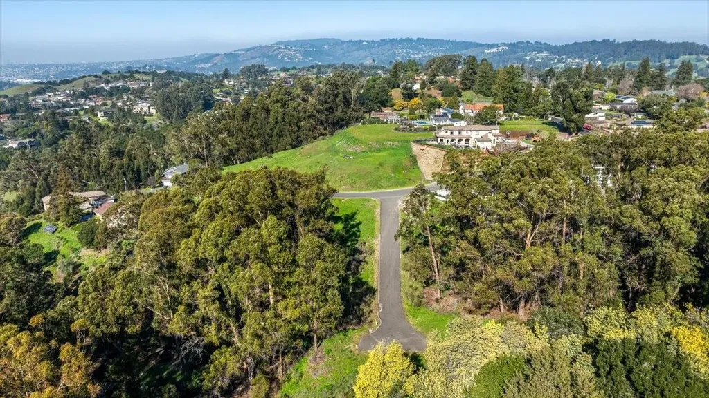 6 Turner Court Oakland CA 94605