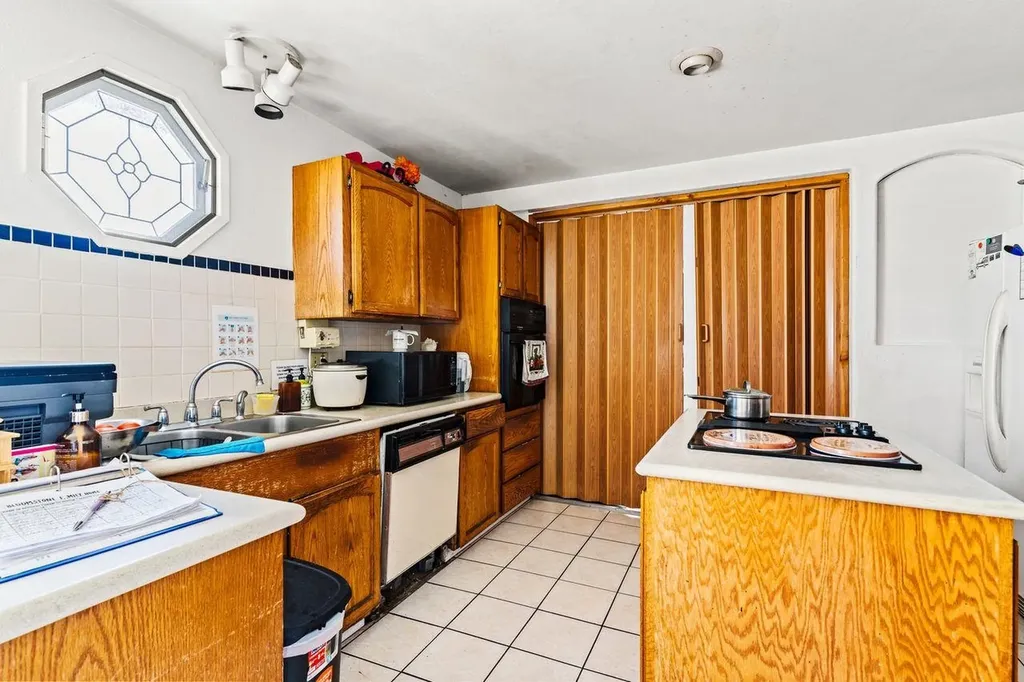 674 Gleneagle Avenue Hayward CA 94544