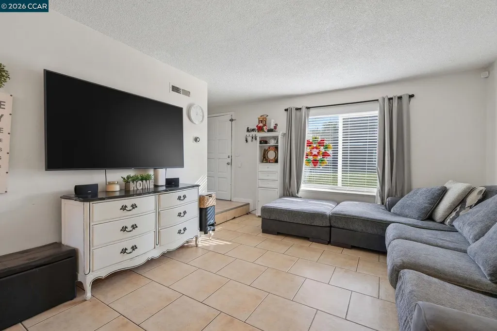 14 El Capitan Lane Antioch CA 94509