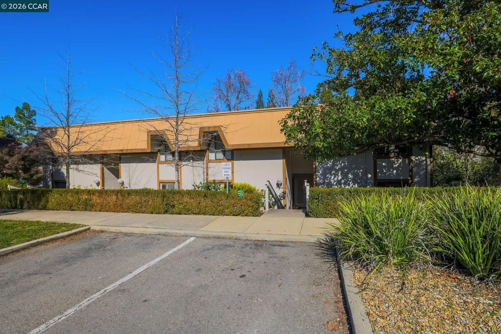 1525 Canyonwood Court Walnut Creek CA 94595