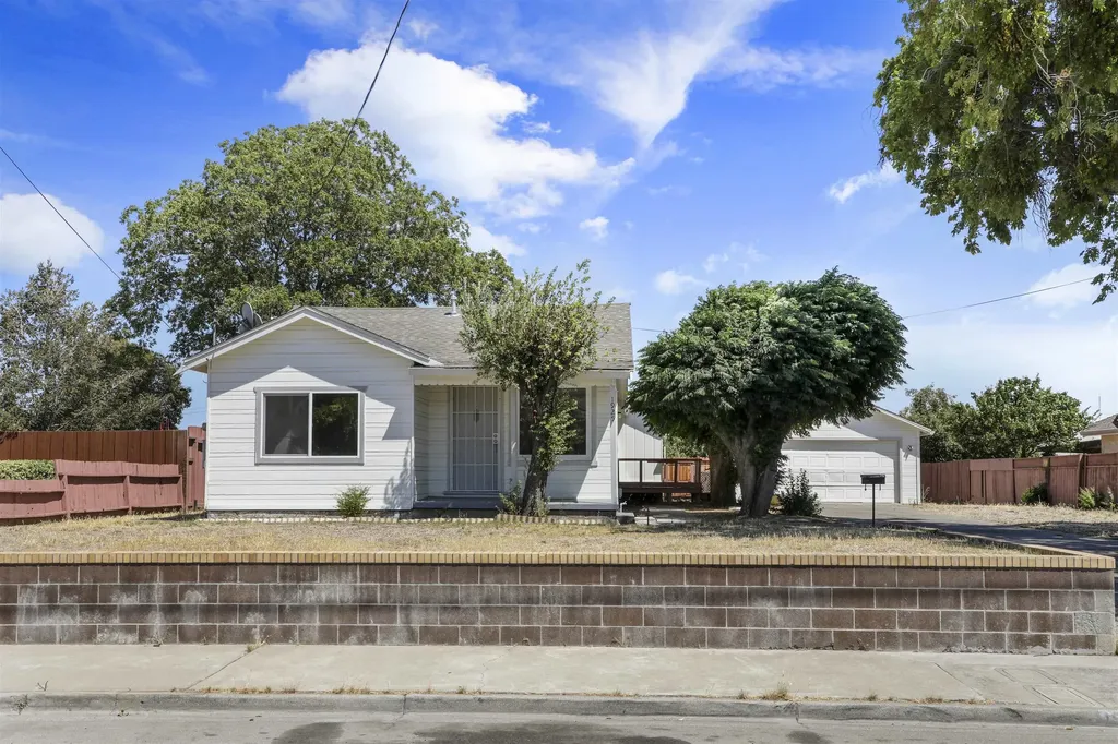 1925 Alpha Way Antioch CA 94509