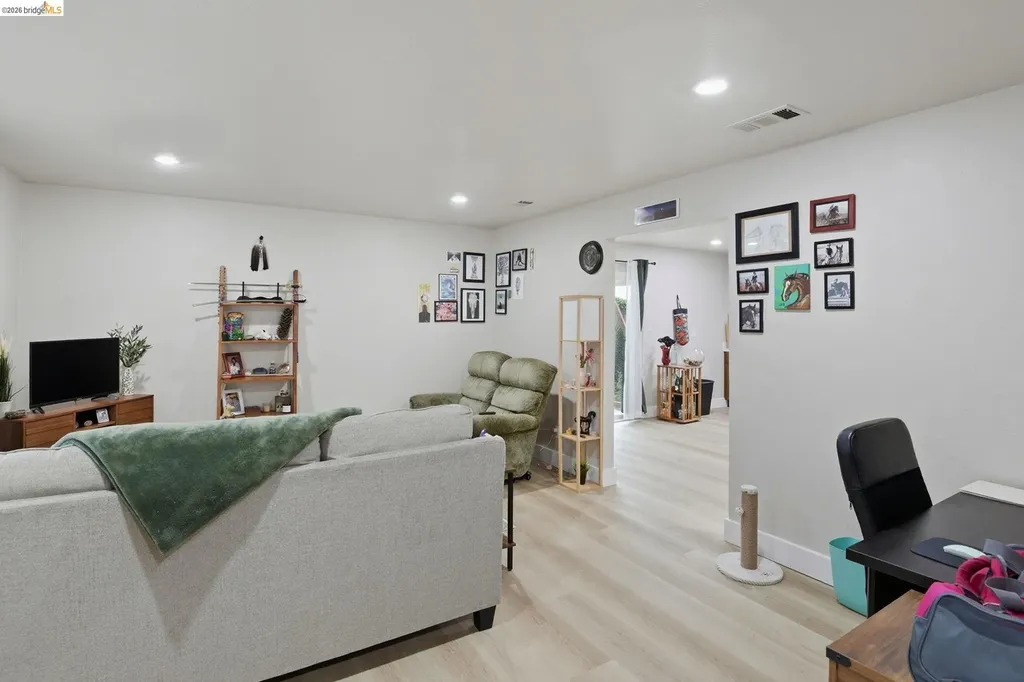 2155 Chestnut Street Livermore CA 94551