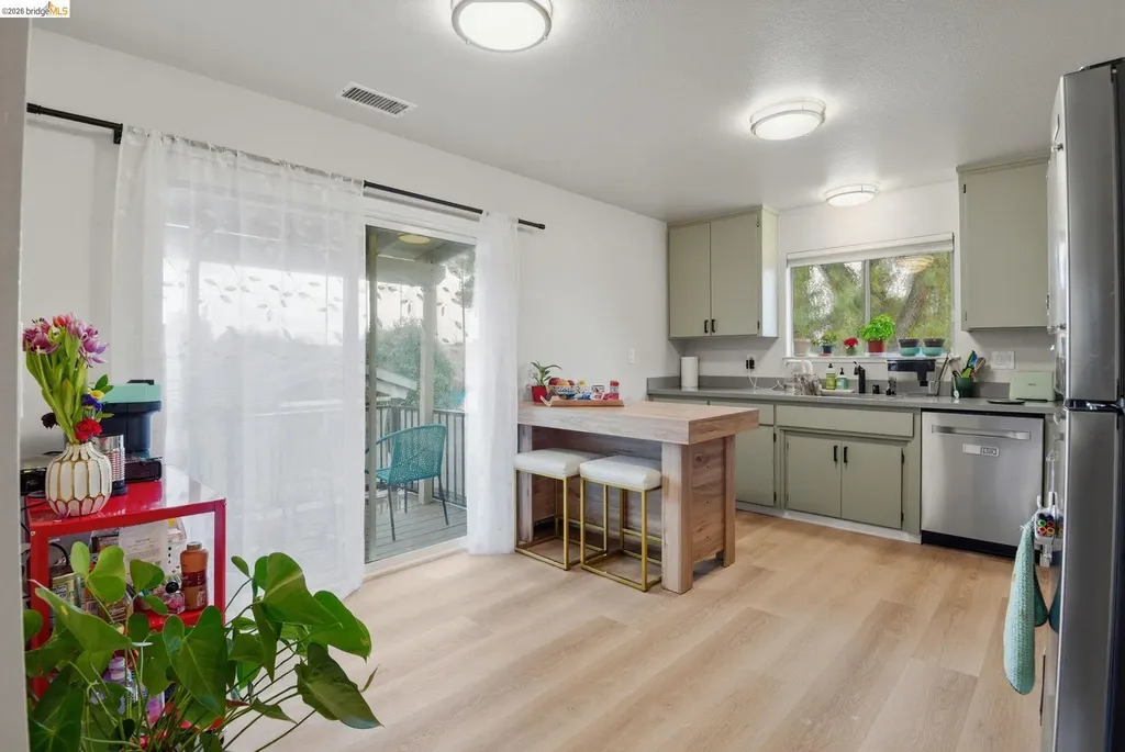 2155 Chestnut Street Livermore CA 94551