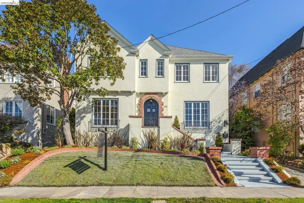 Piedmont CA, 136 Waldo Avenue