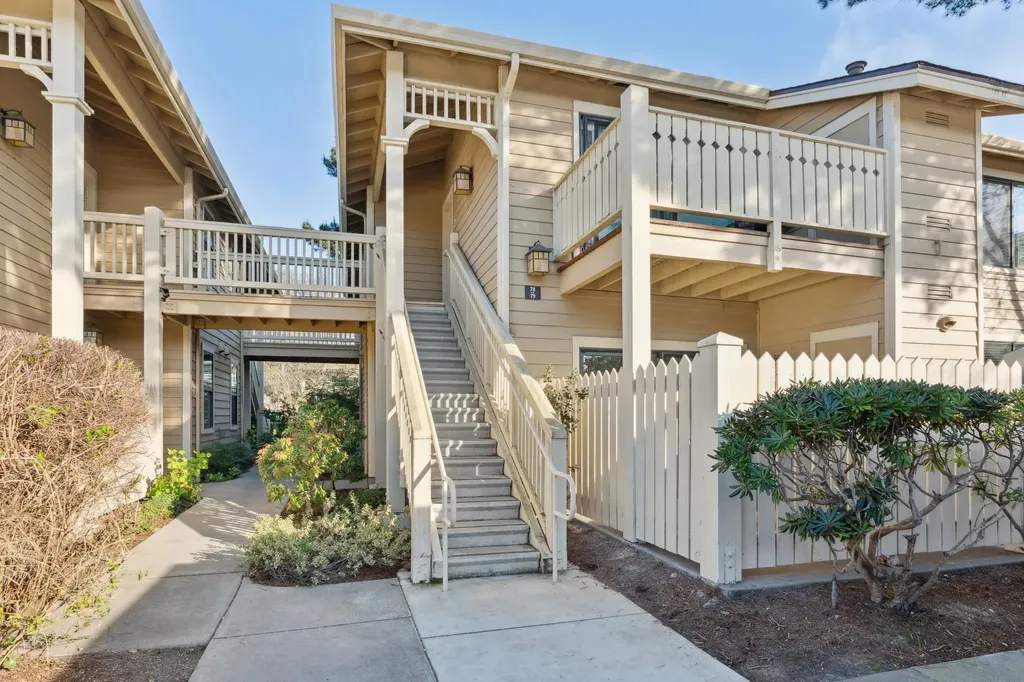 79 Lakeshore Court Richmond CA 94804