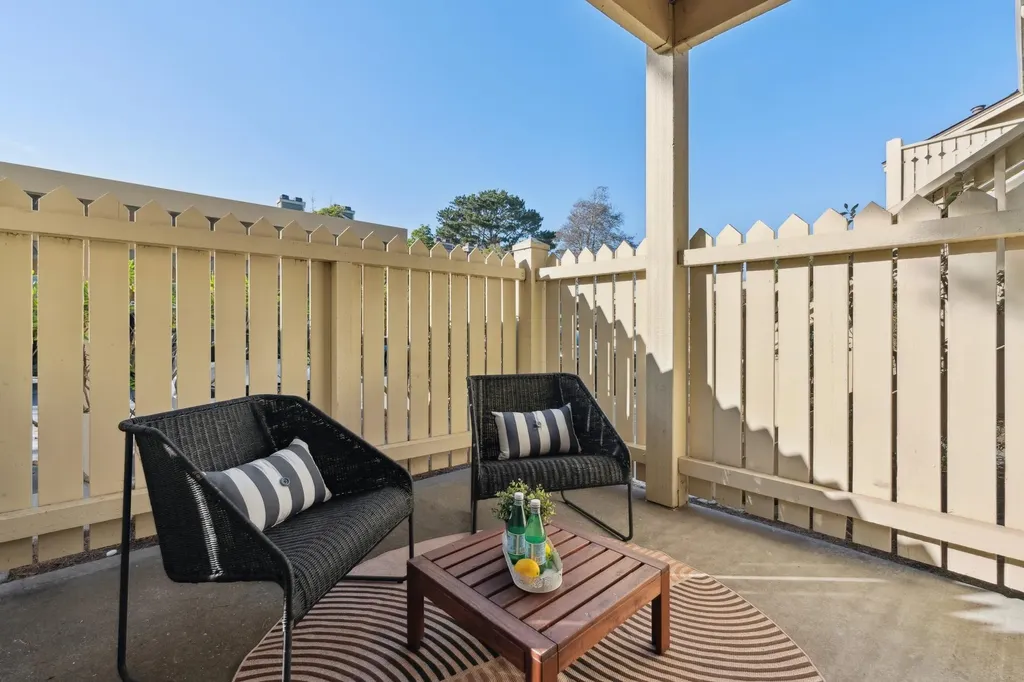 79 Lakeshore Court Richmond CA 94804