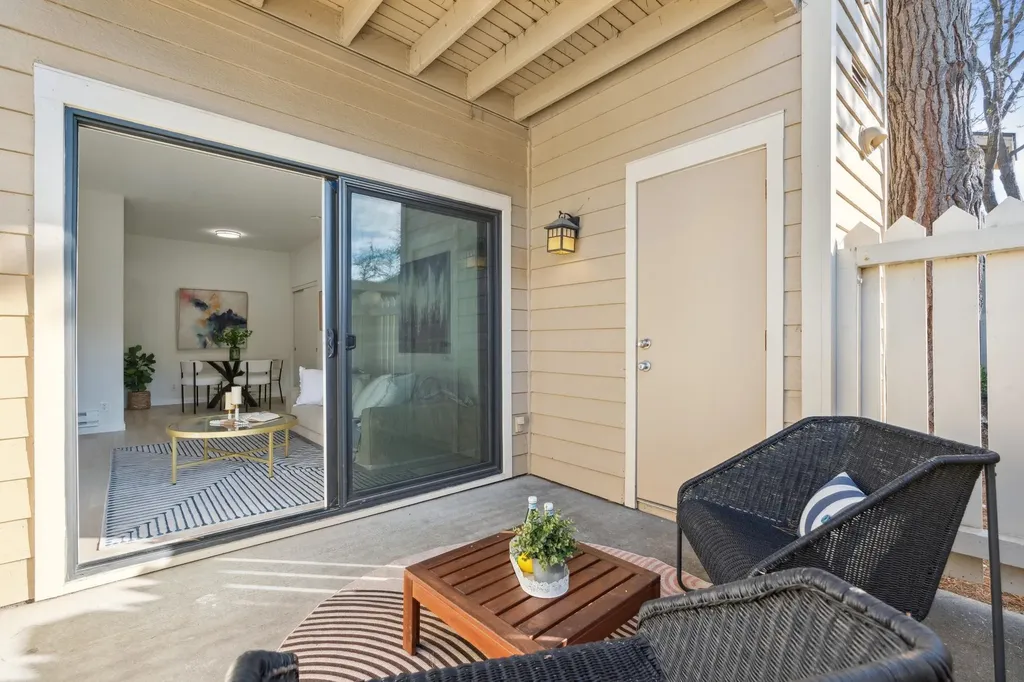 79 Lakeshore Court Richmond CA 94804