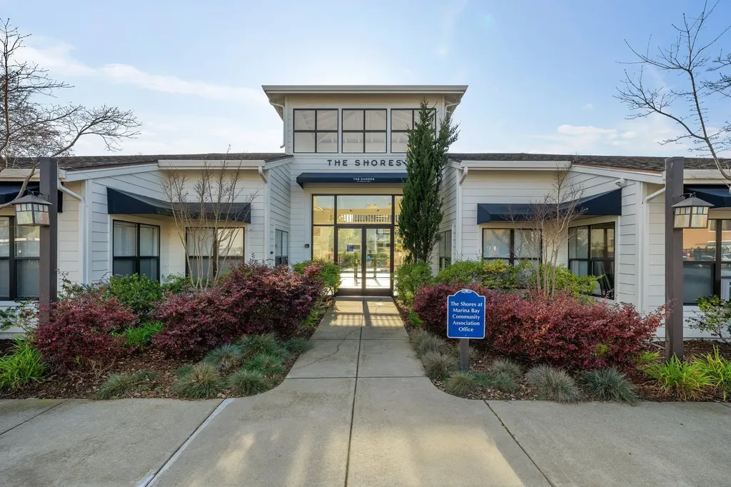 79 Lakeshore Court Richmond CA 94804