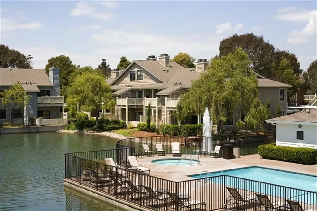 79 Lakeshore Court Richmond CA 94804