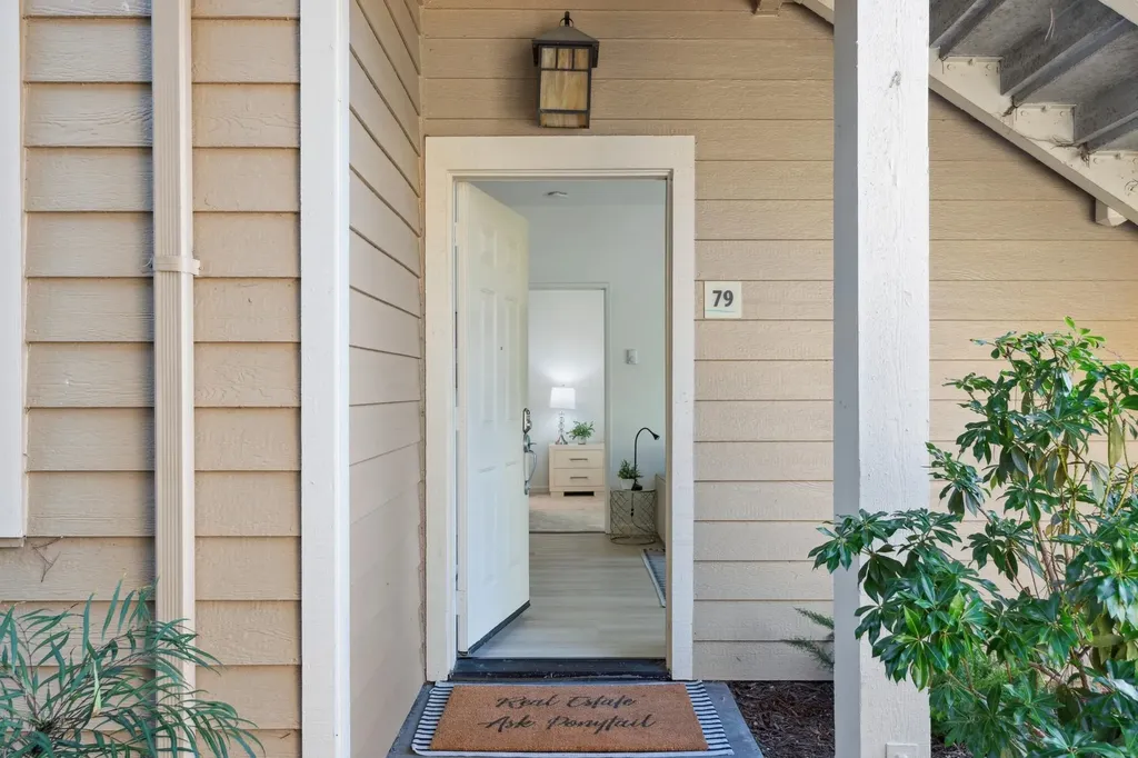79 Lakeshore Court Richmond CA 94804