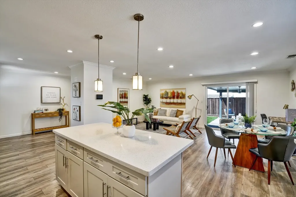 13921 Tahiti Road San Leandro CA 94577