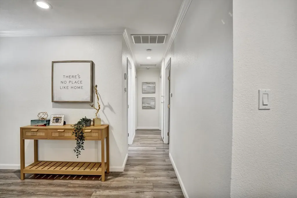 13921 Tahiti Road San Leandro CA 94577