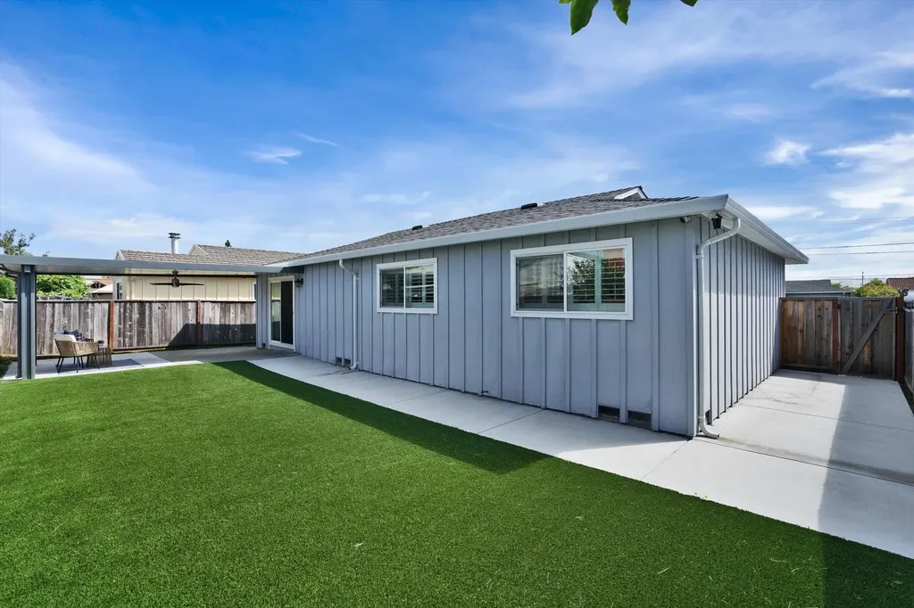 13921 Tahiti Road San Leandro CA 94577