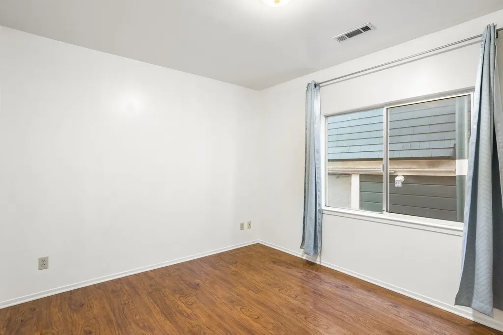 1418 15th Oakland CA 94606