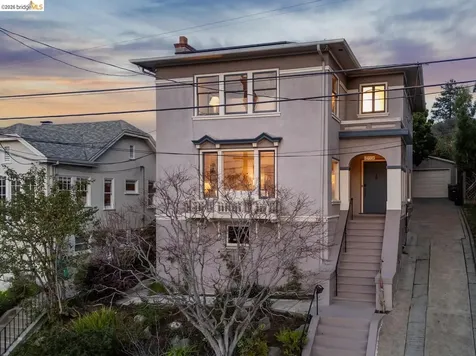 5460 Carlton Street Oakland CA 94618
