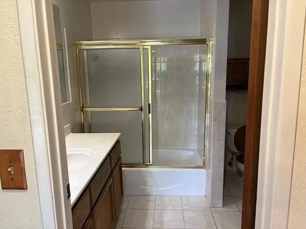 8781 Mountain Boulevard Oakland CA 94605